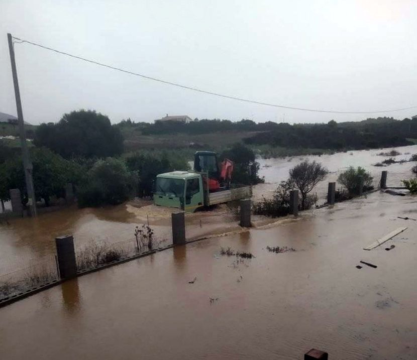STRAVIČNO NEVRIJEME U ITALIJI: Jedna osoba stradala, četvoro nestalo! (VIDEO)