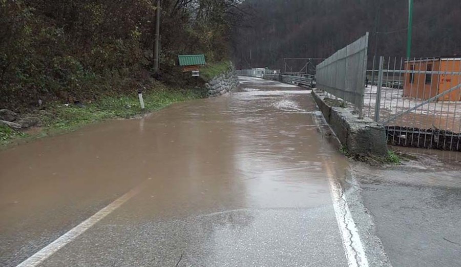 NAKON POPLAVA Aktivirala se velika klizišta