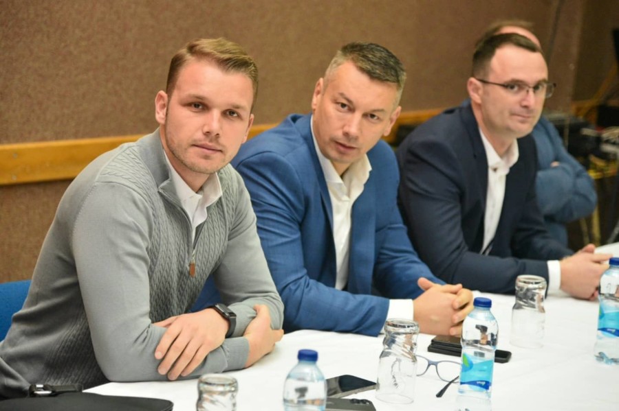 PREDSTAVNICI KOALICIJE "ZA NAŠ PRIJEDOR" pružili podršku Goranu Predojeviću!
