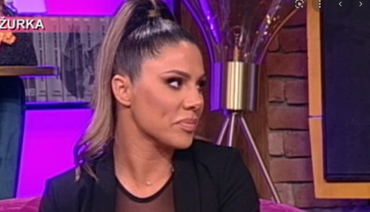 "LJUBOMORNA JE NA MENE" Sandra Afrika progovorila o Marti Savić