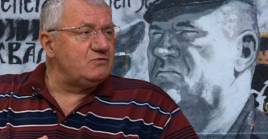 ŠEŠELJ ŽESTOKO REAGOVAO ZBOG UNIŠTENJA MURALA Ratko Mladić je veliki junak srpskog naroda, evo šta sad treba uraditi