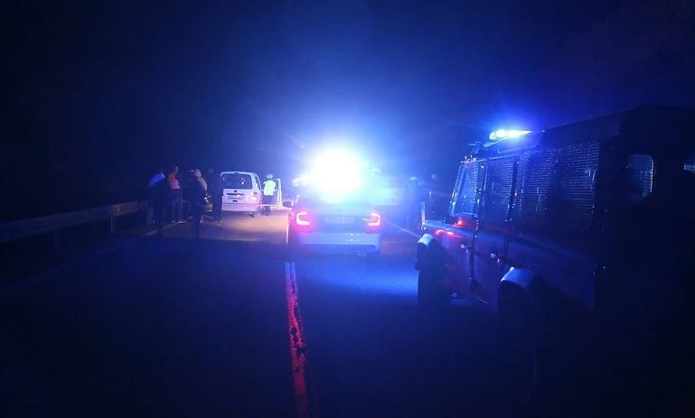 ZBOG OBILNIH PADAVINA: Potpuno obustavljen saobraćaj na starom putu između Sarajeva i Visokog!