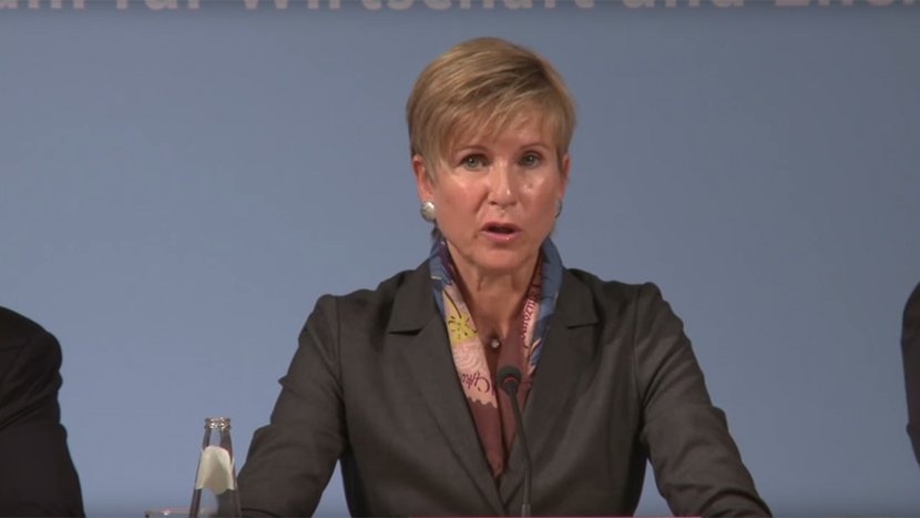 ZBOG ŽIGOLA ZABORAVILA NA MUŽA I DJECU Jedna od najbogatijih žena za ucjenu dala milione evra