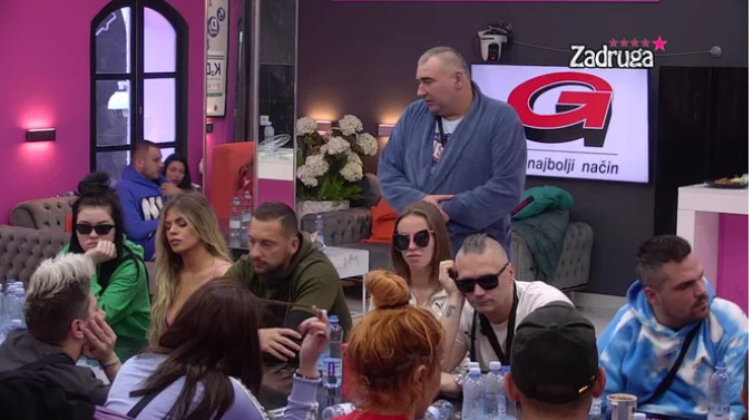 BIRA SE NAJOZLOGLAŠENIJI ZADRUGAR! Prozivke u "Beloj kući" pršte na sve strane