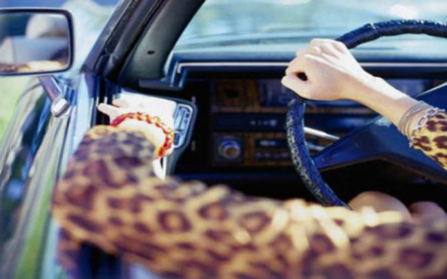 BIZARNA NESREĆA Ženu pregazio njen auto
