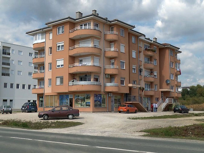 SAMOUBISTVO U PRNJAVORU Žena skočila sa zgrade