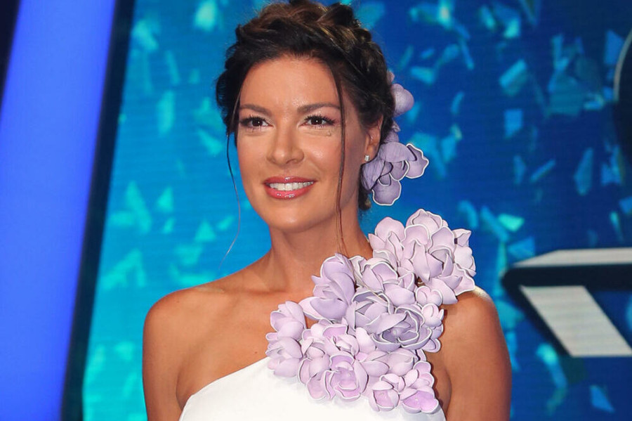 "PRAVA DAMA SA DOZOM PROVOKACIJE": Sanja Kužet novim stajlingom ostavila sve bez teksta! (FOTO)