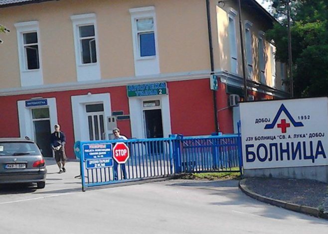 "VODITE ME, MOLIM VAS, UMIREM OVDJE“ Neutješna kćerka podijelila priču iz Doboja: OCA JOJ VEZALI ZA KREVET "S čim su oni mog oca liječili?"