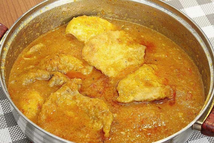 PRIJEDLOG ZA DANAŠNJI RUČAK Šnicle u ajvar sosu