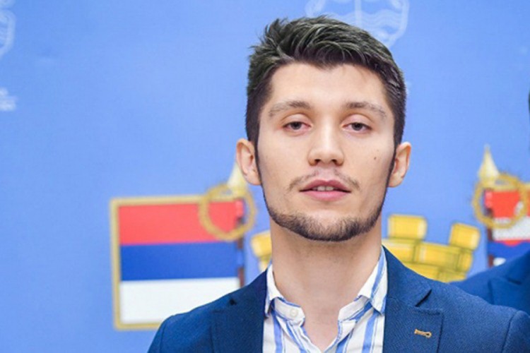 KRESOJEVIĆ DEMANTOVAO PISANJA: Ove godine utrošen UBJEDLJIVO NAJMANJI iznos budžetskih sredstava za ČIŠĆENJE SNIJEGA!