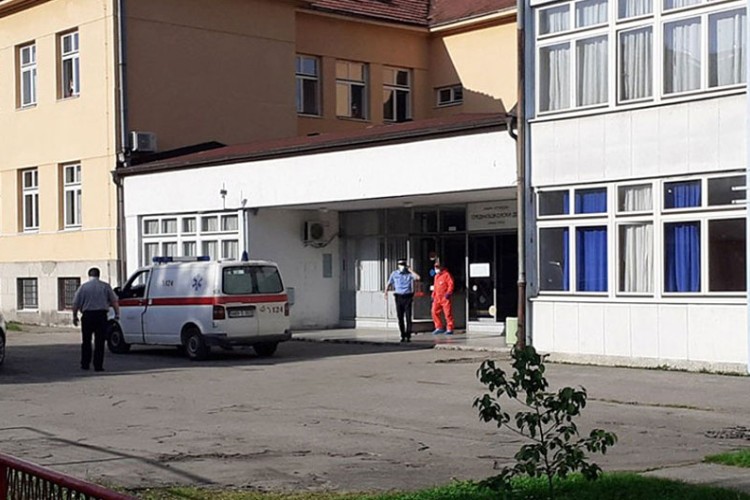 NAKON DRAME OGLASIO SE SREDNJOŠKOLSKI DOM U BANJALUCI: Evo gdje je bio portir!