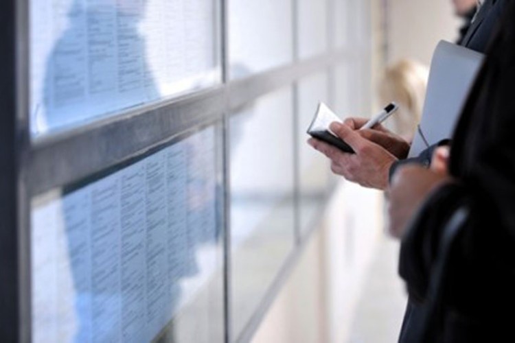 PORAZNI PODACI! ZA 11 MJESECI bez posla ostalo 18.702 osobe, većini ISTEKAO ugovor o radu