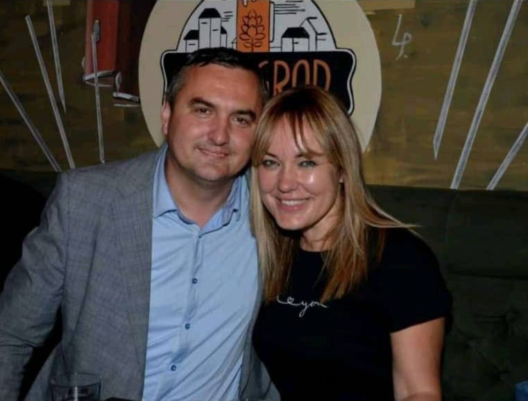DOBAR DAN DOKTORICE MAJO! POŠTO IZBORI U PRIJEDORU?! Trojanski konj Maje Stojić Dragojević UZELA KEŠ, a prodala opoziciju!