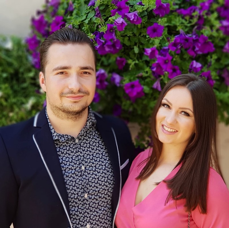 SAHRANJENA DIJANA MILANOVIĆ, OGLASIO SE NJEN SUPRUG: "Kod vas na odjelu rade djeca koja su JUTROS završila školu, a što je najgore većina je prekvalifikovana u medicinsko OSOBLJE KOJE RUKUJE PO ŽIVOT ZNAČAJNIM APARATIMA za šta imam dokaze".
