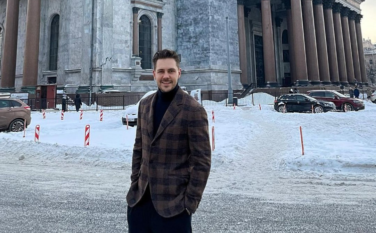 UŽIVAJU U RUSIJI Lijepa djevojka Miloša Bikovića objavila njihovu prvu zajedničku fotografiju