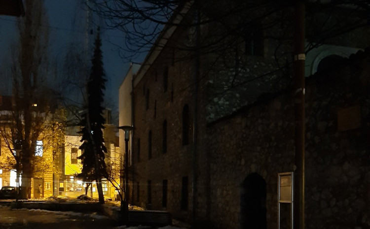 NEDOPUSTIVO! CENTAR SARAJEVA U MRKLOM MRAKU! Najuža gradska jezgra kao scena iz horora