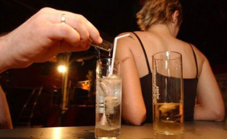 DROGA ZA SILOVANJE se sve češće javlja po KLUBOVIMA, a sa JEZIVIM pričama se oglasile i djevojke iz Srbije! (FOTO)