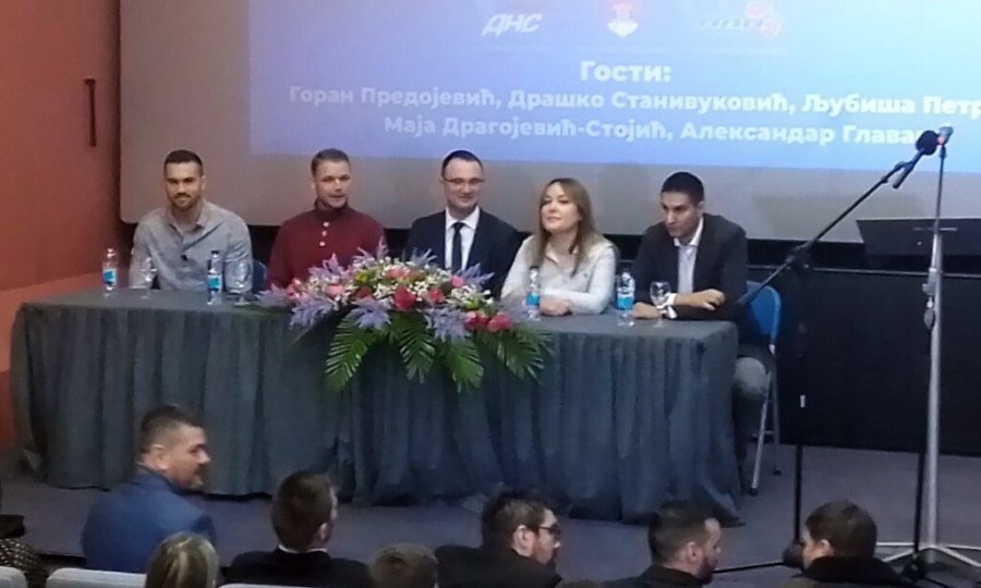 GORAN PREDOJEVIĆ O PROBLEMIMA PRIJEDORA I SRPSKE: Nezaposlenost i ODLAZAK MLADIH gorući problem, a evo šta on planira poduzeti po tom pitanju