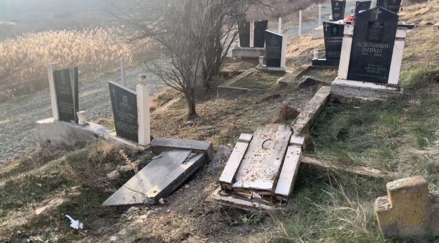 ALBANCIMA NIŠTA NIJE SVETO! Novi vandalizam na Kosovu i Metohiji: Oglasili se iz manastira VISOKI DEČANI