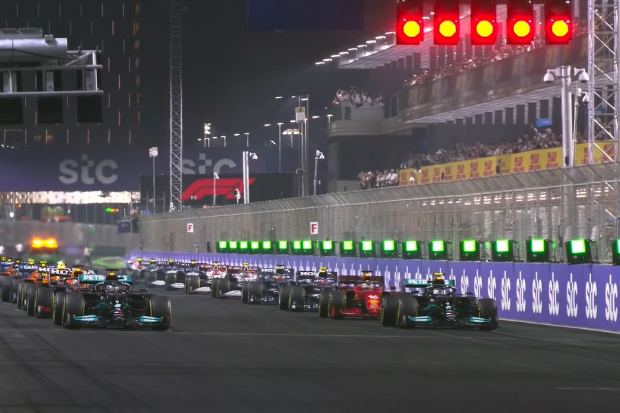 BORBA SE VODI DO POSLJEDNJE TRKE! Hamilton slavio, pa se izjednačio sa ljutim rivalom! (VIDEO)