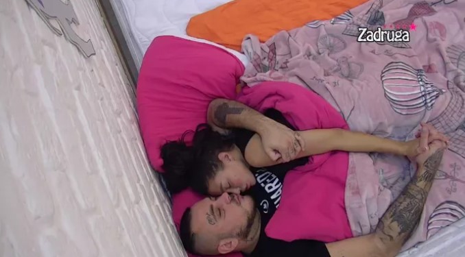 DALILA PJEVALA IZ SVEG GLASA! Posvetila pjesmu Caru koji grli Maju u krevetu! (VIDEO)