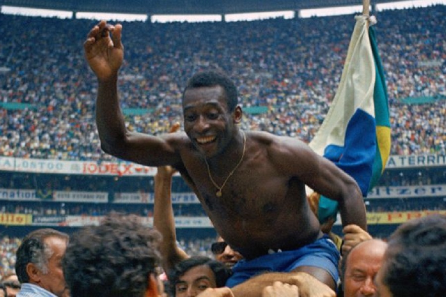 PELE OPET U BOLNICI! Fudbalska ikona hospitalizovana zbog stare boljke!