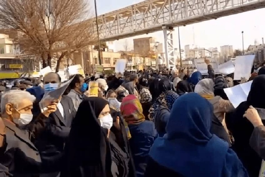 PROTESTI SE ŠIRE ZEMLJOM, na ulicama i penzionisani nastavnici!