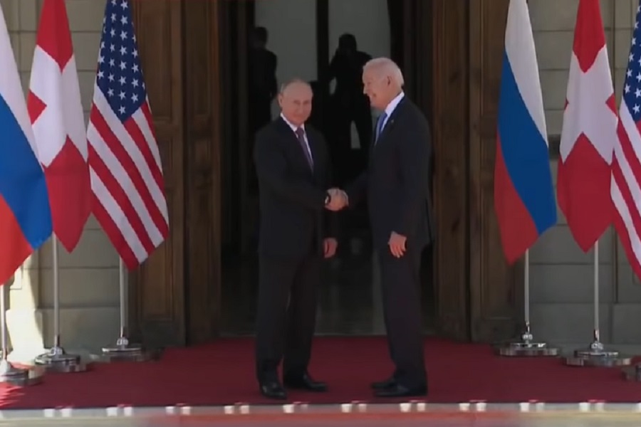 STAVOVI AMERIKE I RUSIJE ne pogoduju nijednoj strani! Važna pitanja pred državama!
