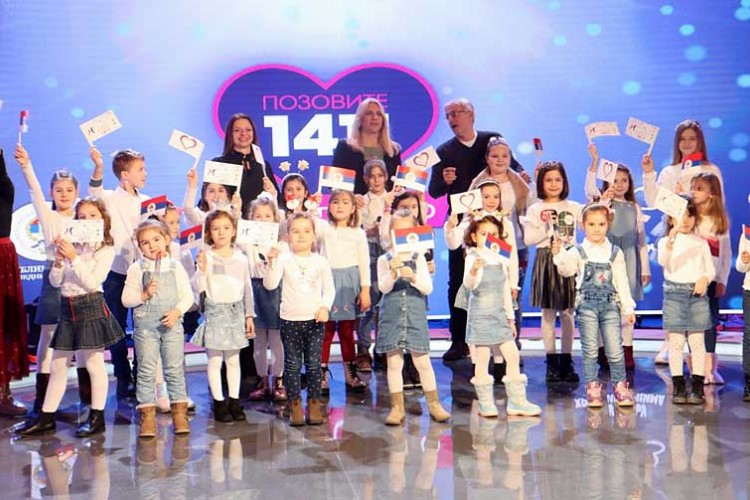 SAKUPLJENO VIŠE OD POLA MILIONA KM Održano donatorsko veče “S ljubavlju hrabrim srcima”
