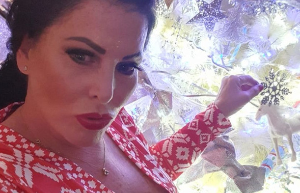 SEKSI BAKA NE MARI ZA GODINE! BIRA ODJEĆU DA UZBUDI MUŽA: Odnose imaju četori do pet puta sedmično! (FOTO)