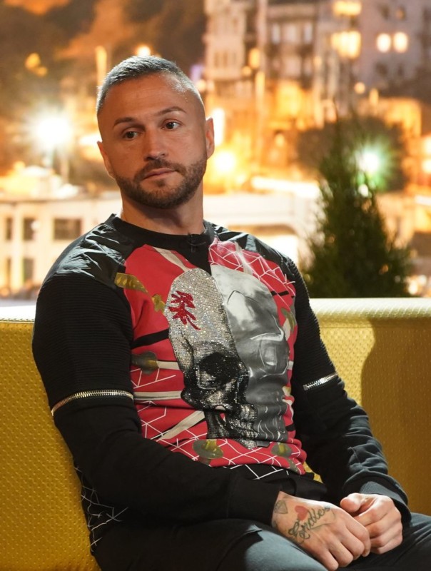 REPER SE “NAORUŽAO” ADVOKATOM Ša odmah po izlasku iz "Elite" otišao u policiju