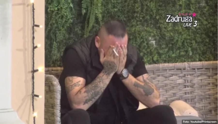 DOBAR GLAS DALEKO SE ČUJE Portorikanka zapjevala “Bože pravde” i raspametila Kaliforniju (VIDEO)