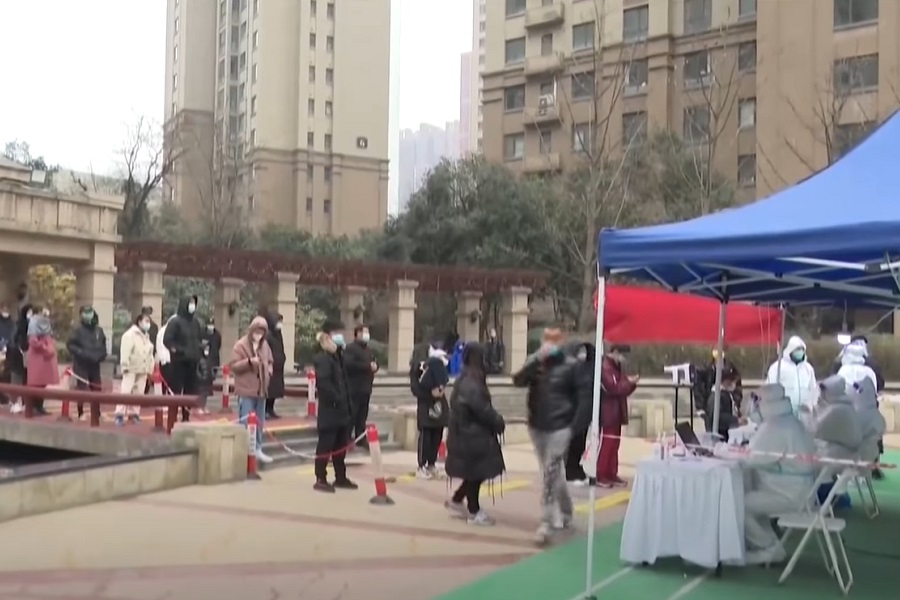 TRINAEST MILIONA ljudi u karantinu!