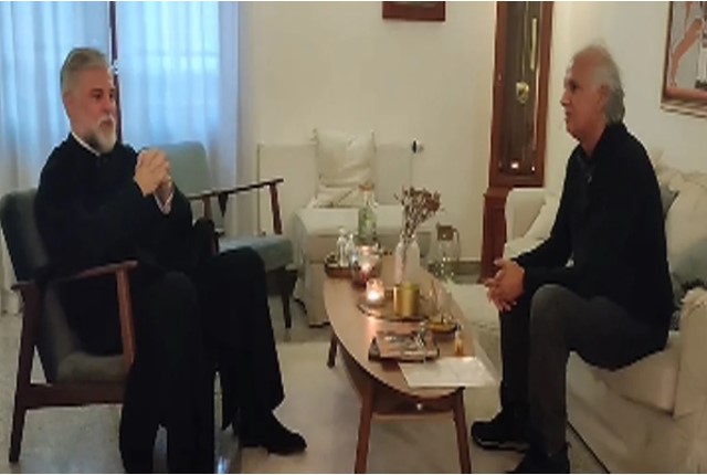 NEOBIČAN SUSRET Vladika Grigorije i Muharem Serbezovski sastali se zbog BIBLIJE, pa zapjevali HIT! (VIDEO)