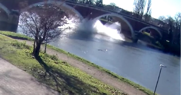ZASTRAŠUJUĆE! Objavljeni do sada neviđeni snimci RAZORNOG ZEMLJOTRESA u Sisku (VIDEO)