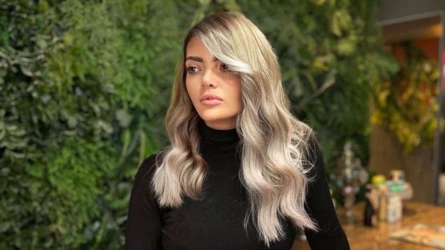 ELLU DVORNIK PROGLASILI "KRALJICOM ANTIVAKSERA" zbog ove objave na Facebook-u (FOTO)