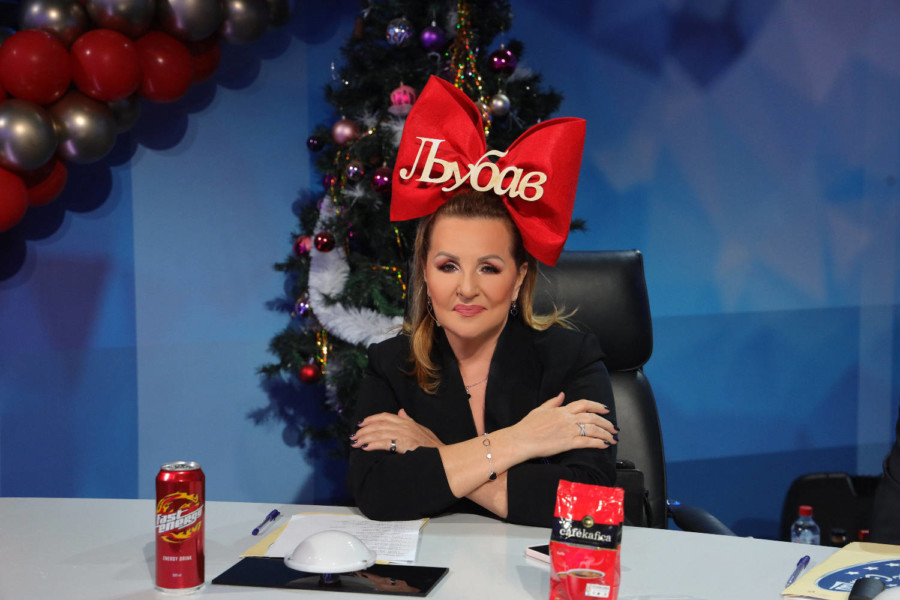 "ZVEZDE GRANDA" DOČEKUJU NOVU GODINU: Bekutina poruka KIDA DUŠU, a Vojina je tek za plakanje (VIDEO