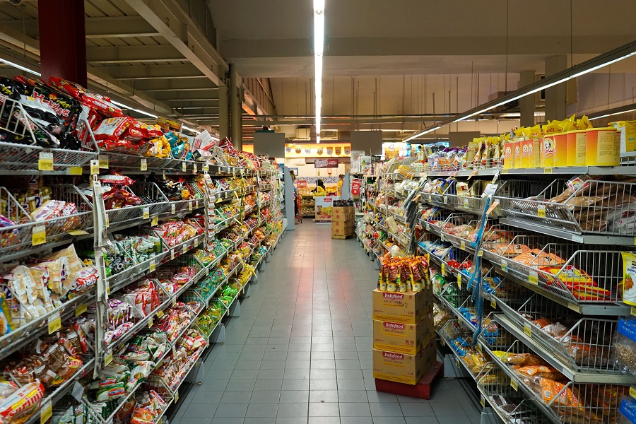 SAMO BAHATO! BOGATAŠI IZNAJMLJUJU supermarket na sat, da se ne SUSREĆU sa drugim kupcima! Razlog je BANALAN!