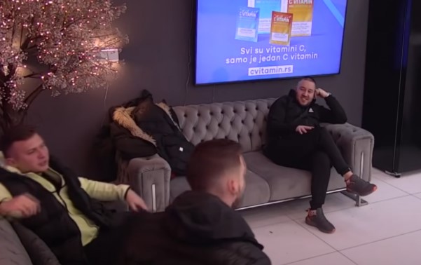 KARIĆ ISKULIRAO Daliline riječi, pa joj žestoko odbrusio: Nisi mi ni žena, a ni sestra!