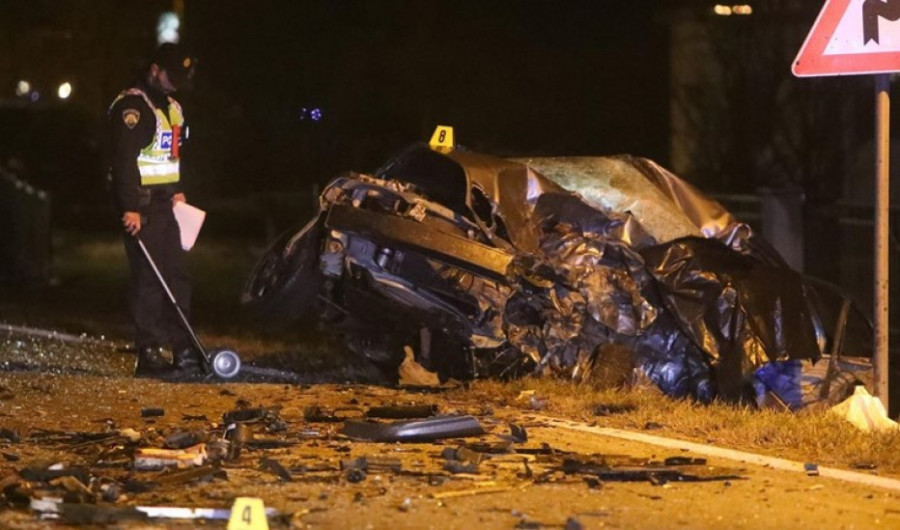 POZNATO STANJE POVRIJEĐENIH U STRAVIČNOJ SAOBRAĆAJCI: Vozač i dijete (14) bore se za život, državljanka BiH teško povrijeđena!