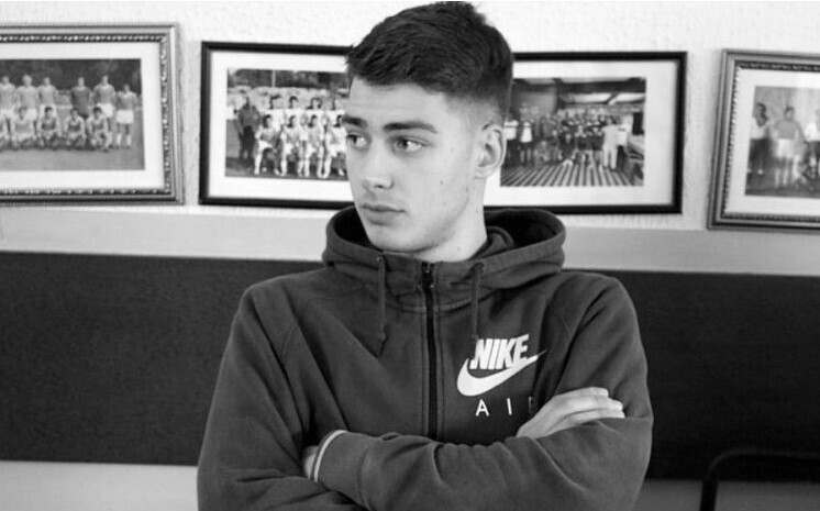 VELIKA TRAGEDIJA! Preminuo mladi fudbaler, doživio JAK infarkt!