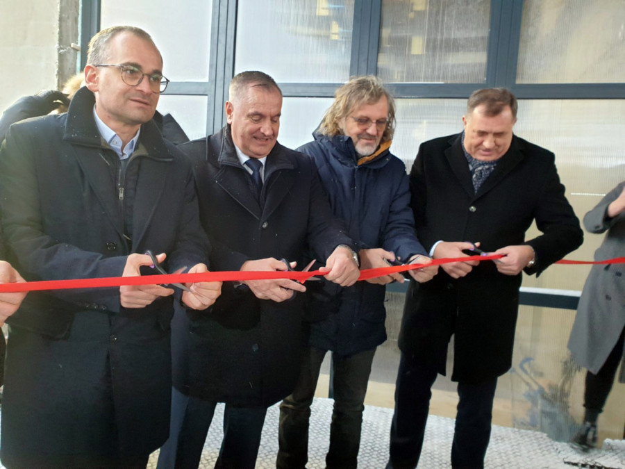 SVEČANO NA JAHORINI! PUŠTEN U RAD NAJVEĆI INVESTICIONI PROJEKAT: Gondola "Poljice" oduševio sve ljubitelje zime