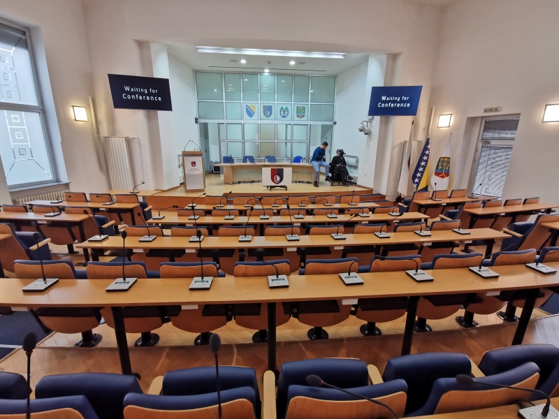 BIH POZNATA PO PRELETAČIMA: Čak 18 poslanika promijenilo ploču u Skupštini KS