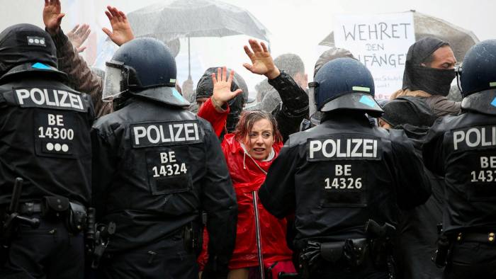 DEMONSTRACIJE ŠIROM NJEMAČKE! Na hiljade građana pod parolom "ruke dalje od naše djece"