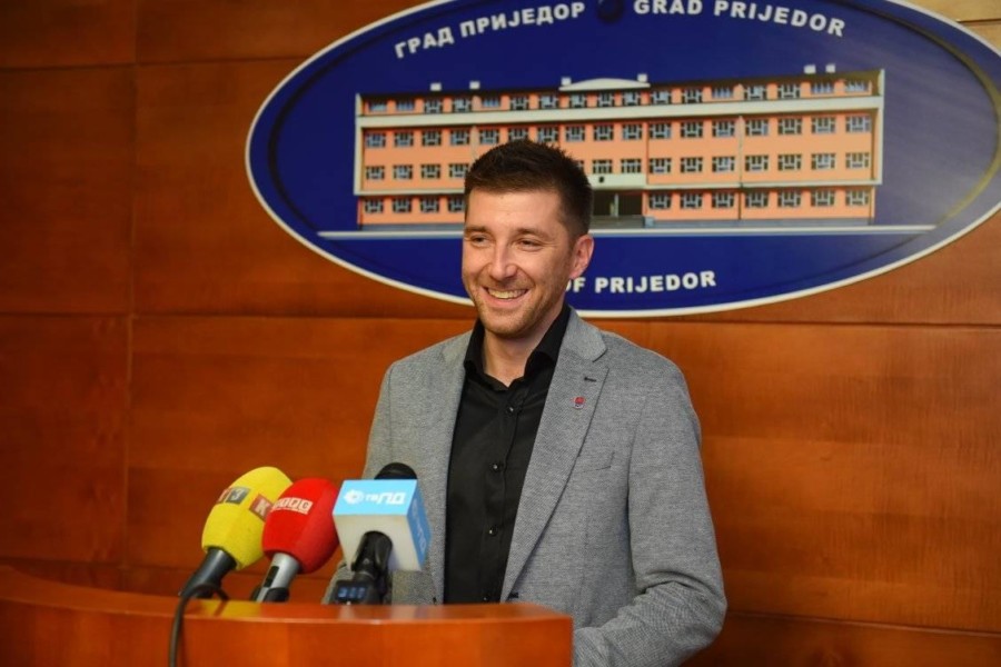 SPAVAŠ LI MIRNO BIVŠI GRADONAČELNIČE ĐAKOVIĆU!? KOVAČEVIĆ iznio u javnost ŠOKANTNE PODATKE o malverzacijama nekadašnjih čelnika Prijedora
