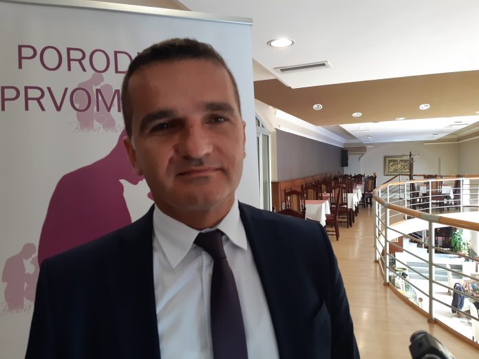 NANIO ŠTETU UGLEDU Smijenjen direktor Fonda zdravstvenog osiguranja Brčko distrikta BiH