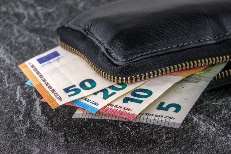 JAGODINAC PRIJETIO SIROMAŠNOJ DJEVOJCI I PRISILJAVAO JE NA PROSTITUCIJU, novac zadržavao za sebe