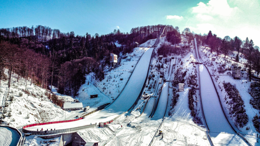 DOZVOLJENA PUBLIKA u Austriji na turneji "Četiri skakaonice"