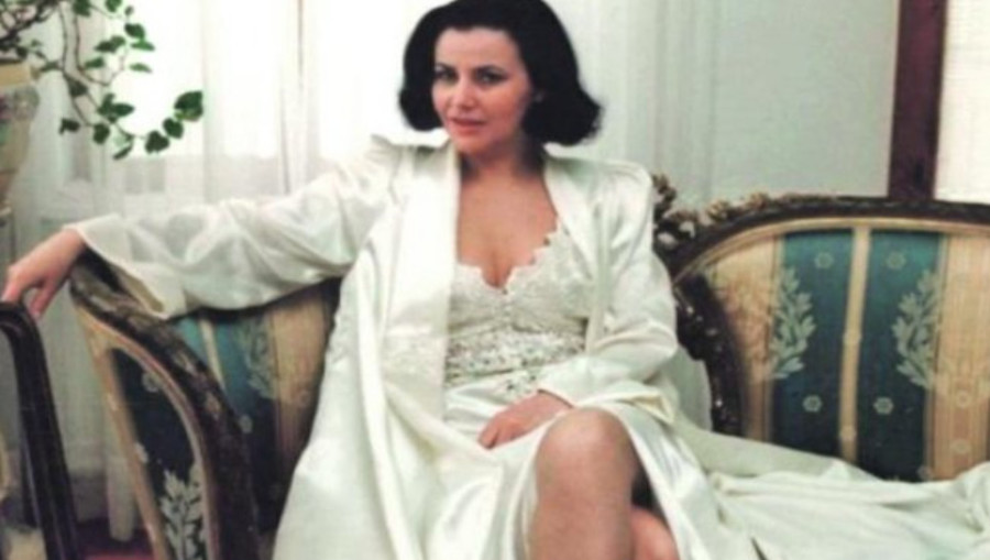 OVO OD NJE NISMO OČEKIVALI Snežana Savić šokirala priznanjem da je s njim snimila vatrenu intimnu scenu bez kontrole