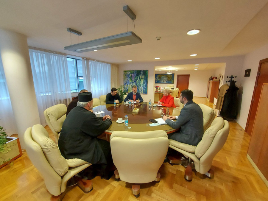 RAZGOVOR U BANJALUCI O ZNAČAJU kulture sjećanja i stradanja Srba